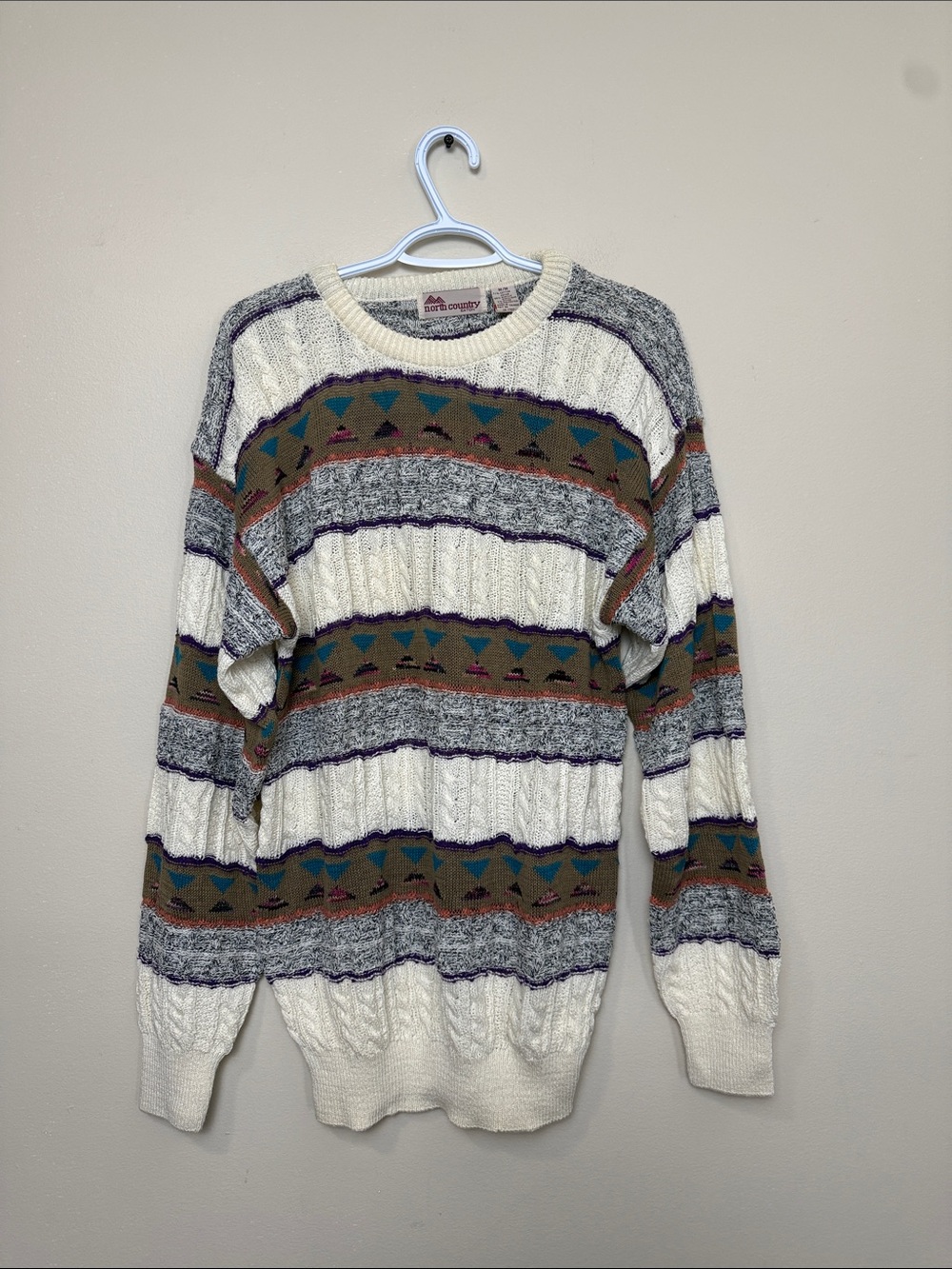 Vintage-Inspired Cream Cable Knit Striped Men’s Sweater size M